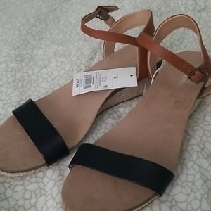Merona sandals size 9